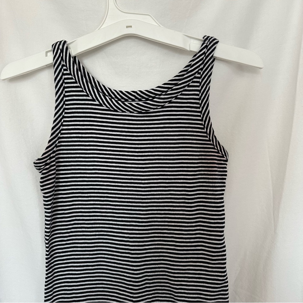 Loft XS navy blue + white striped tank. pit to pit: 12.5”. length: 23”.